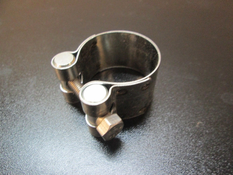Moto Guzzi 32mm Stainless Muffler Crossover Clamp V700 Ambassador Eldo 13127060
