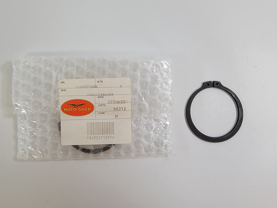 Moto Guzzi OEM Rear Wheel Bearing Circlip Le Mans 1-5, 850T3, SP1000 etc. 90271055