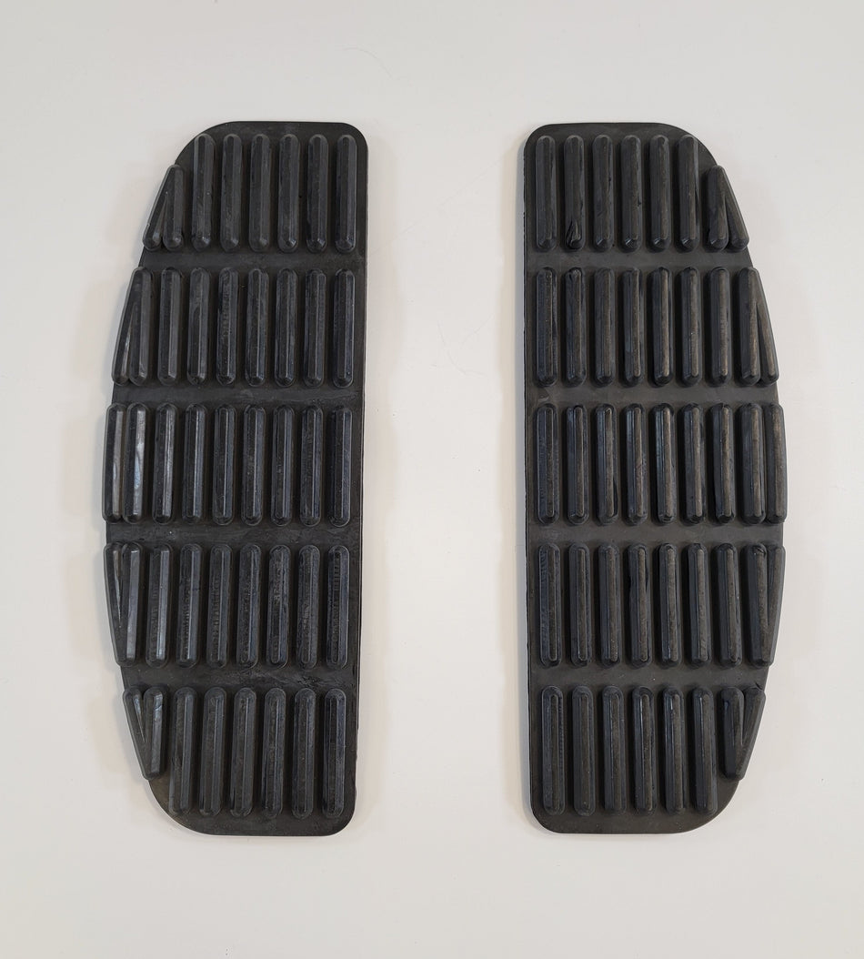 Moto Guzzi Police California Floorboard Rubber PAIR Cal2 Cal3 Eldorado 18447050