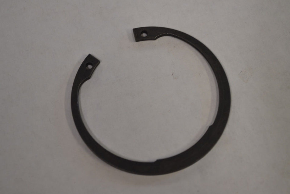 Moto Guzzi Drive Shaft Carrier Bearing Circlip Models W/Rear Drum 90272058